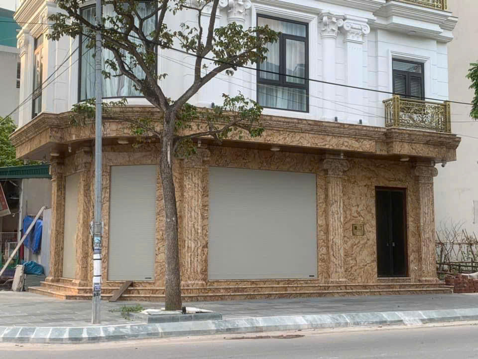 Đá Ốp Mặt Tiền Ngoại Thất – Bảo Vệ Công Trình Trước Mưa Nắng