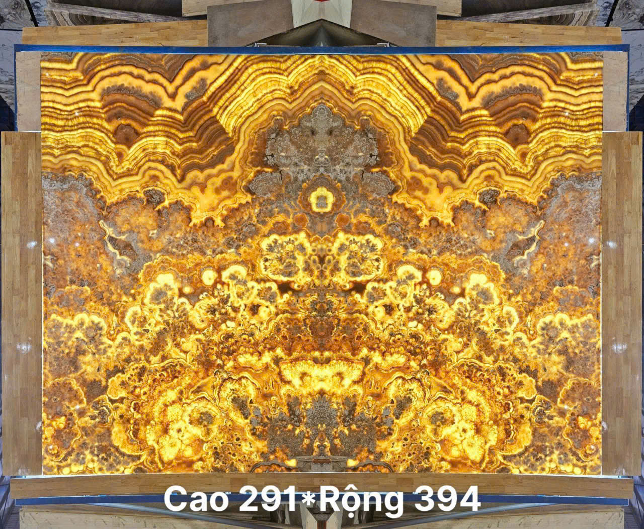 Thi Công Tranh Đá Xuyên Sáng Onyx Cần Lưu Ý Gì?